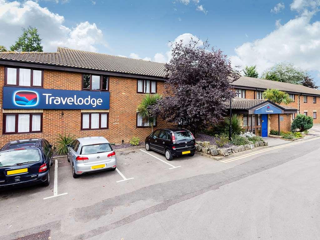 Travelodge London Wimbledon Morden Morden  Buitenkant foto