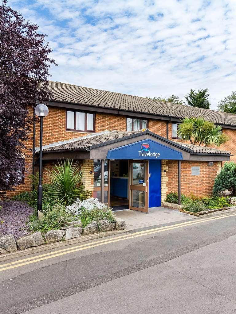 Travelodge London Wimbledon Morden Morden  Buitenkant foto