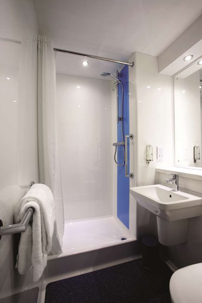 Travelodge London Wimbledon Morden Morden  Kamer foto