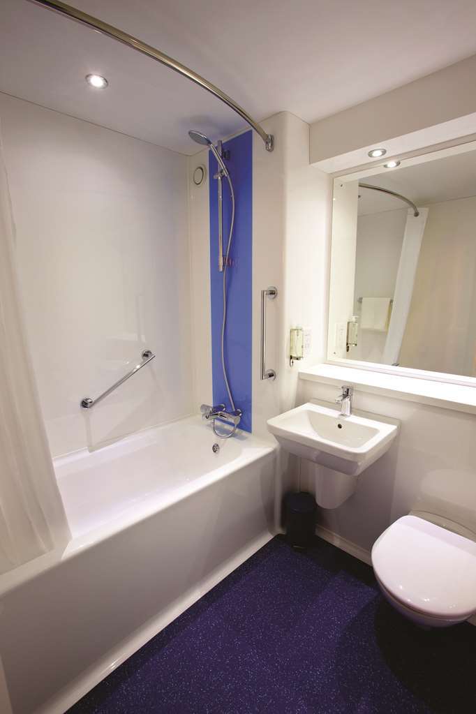 Travelodge London Wimbledon Morden Morden  Kamer foto